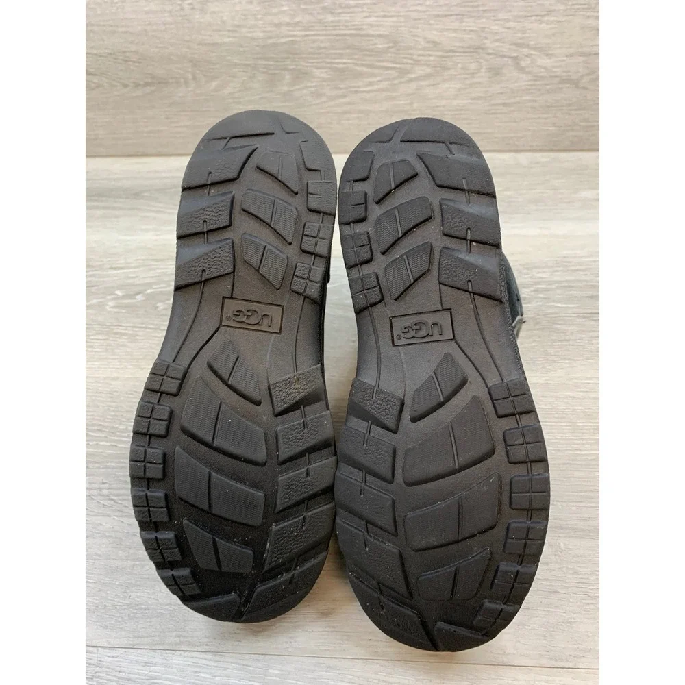 UGG Adirondack III Women's Boots Black Leather‎ Suede Fur Lined Side Zip Shoes